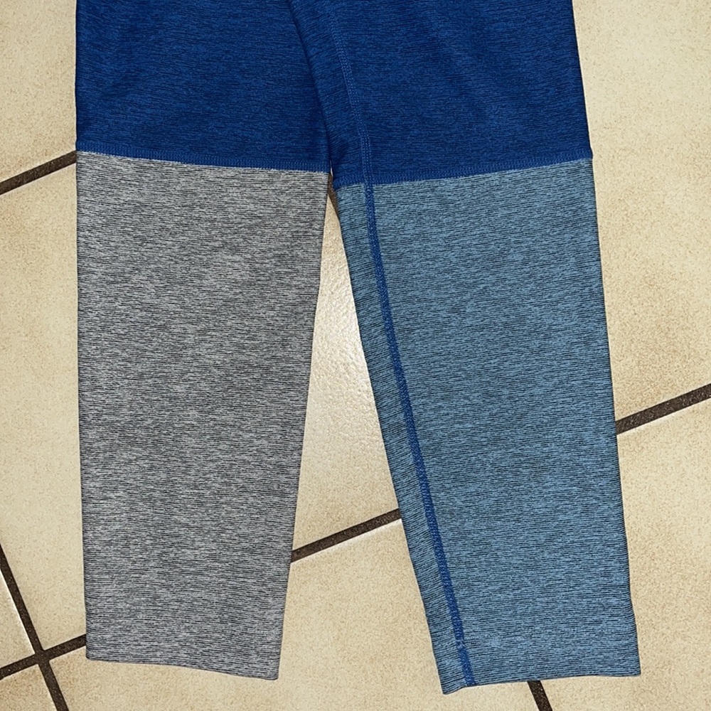 NEW Outdoor Voices Dipped Warm Up 7/8 Legging 3 Tone Royal Blue - Picture 2 of 3